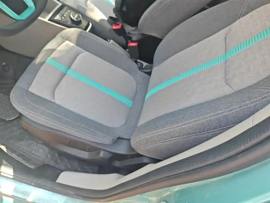Yizhi EV2 2023 Auspicious Edition 201km Comfort Model — миниатюра 15