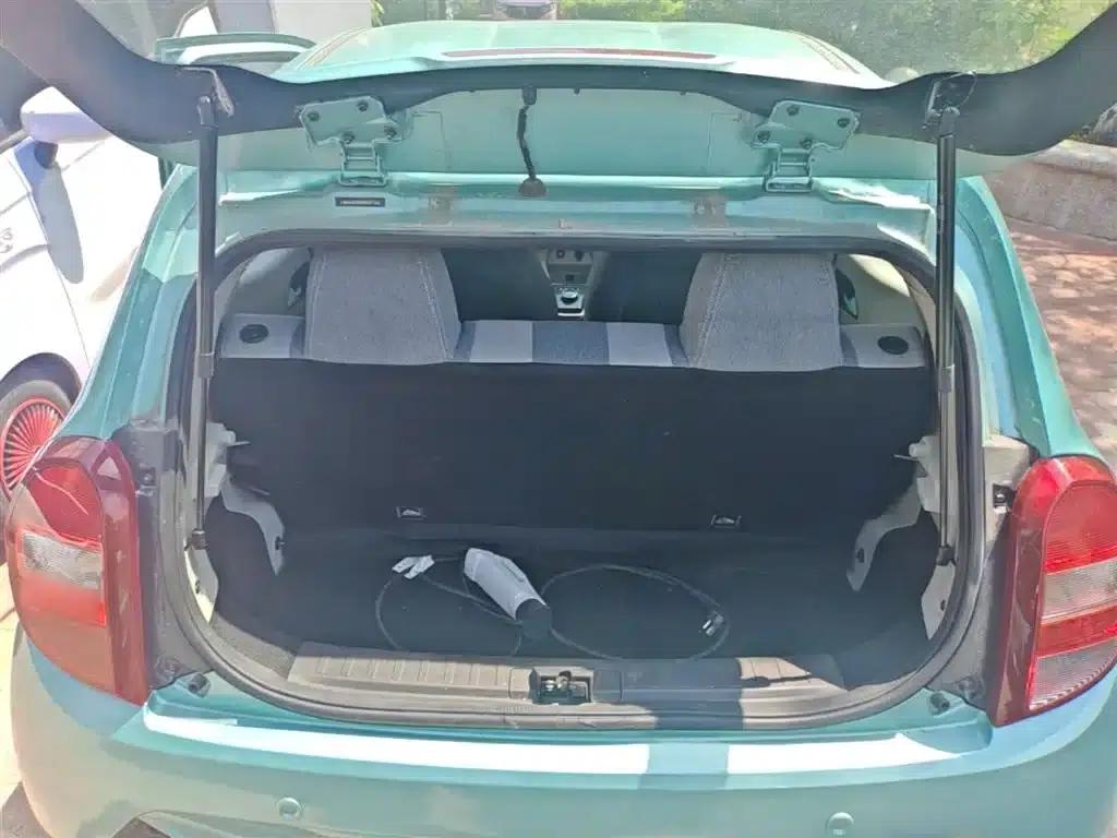 Yizhi EV2 2023 Auspicious Edition 201km Comfort Model — миниатюра 19