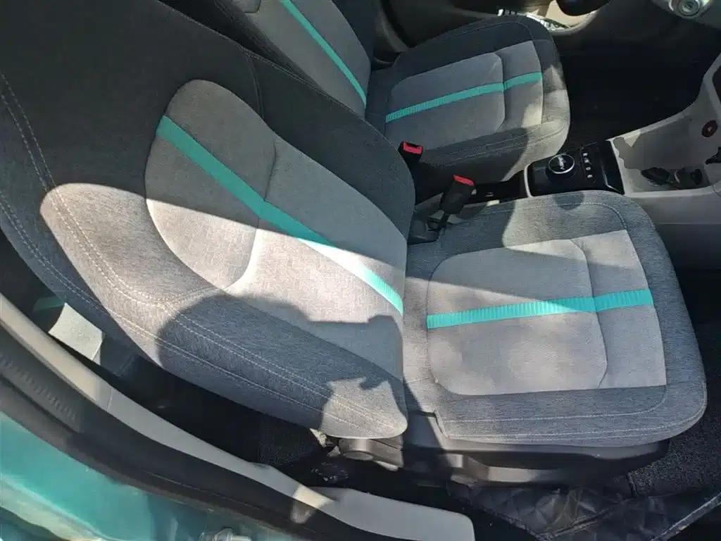 Yizhi EV2 2023 Auspicious Edition 201km Comfort Model — миниатюра 25