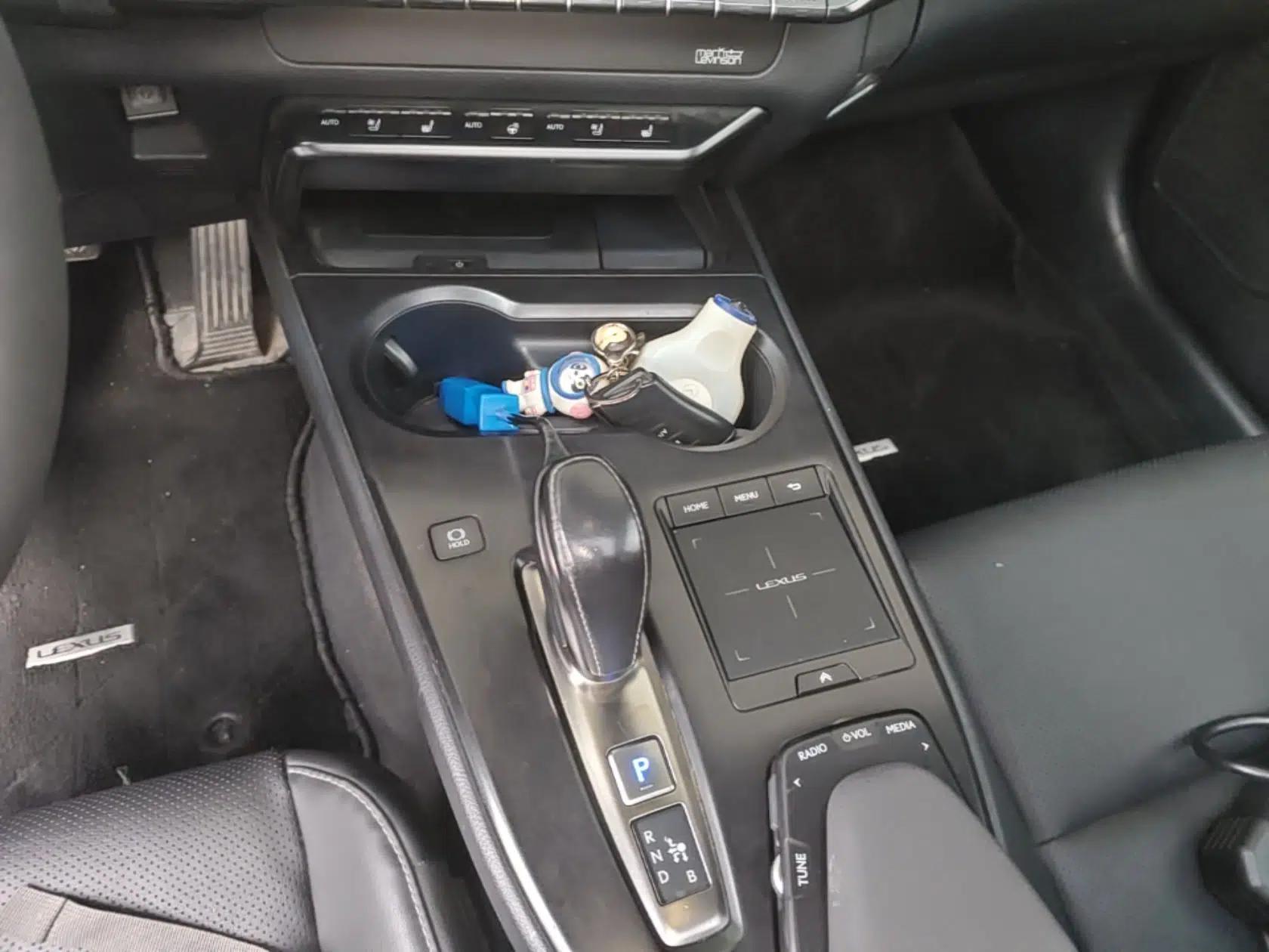 Lexus UX New Energy 2020 300e Pure·Enjoy Edition — миниатюра 17