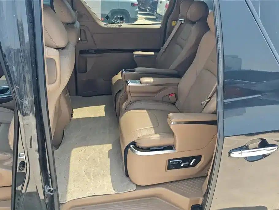 Refine L6 MAX 2021 2.0T Automatic Luxury Edition — миниатюра 11