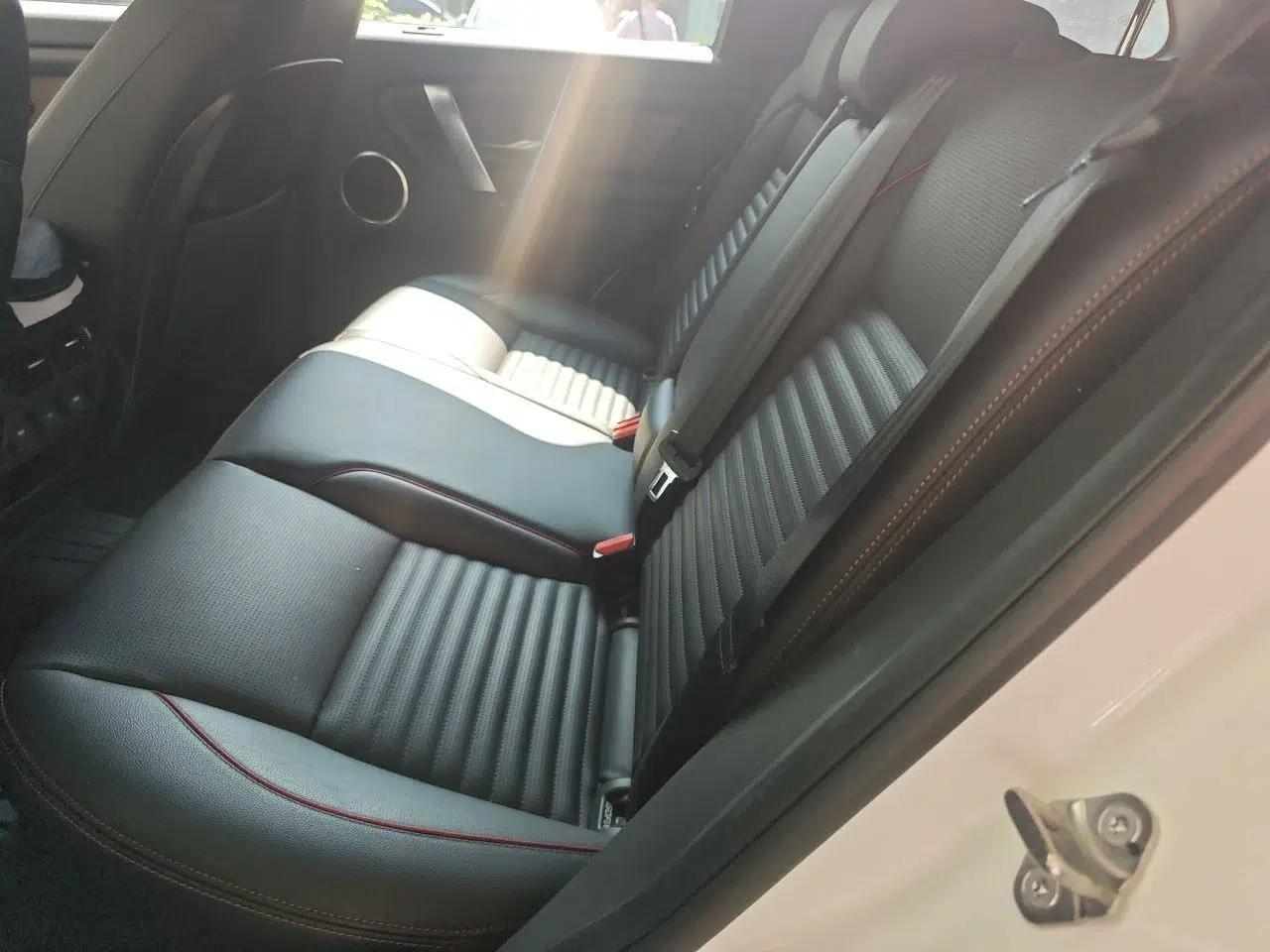Land Rover Discovery Sport New Energy 2021 P300e Performance Tech Edition — миниатюра 18