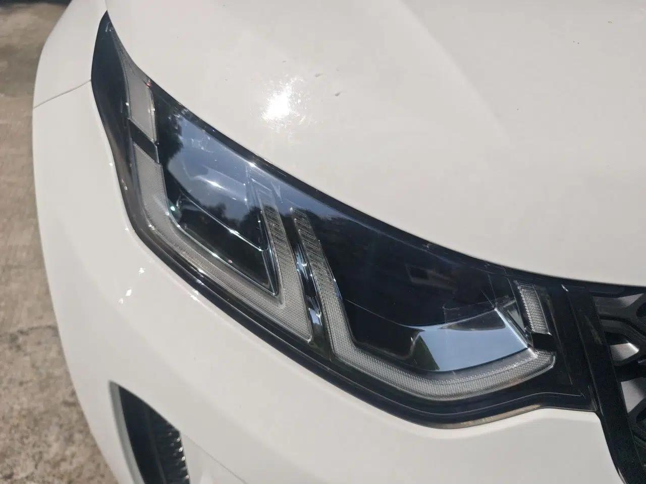 Land Rover Discovery Sport New Energy 2021 P300e Performance Tech Edition — миниатюра 7