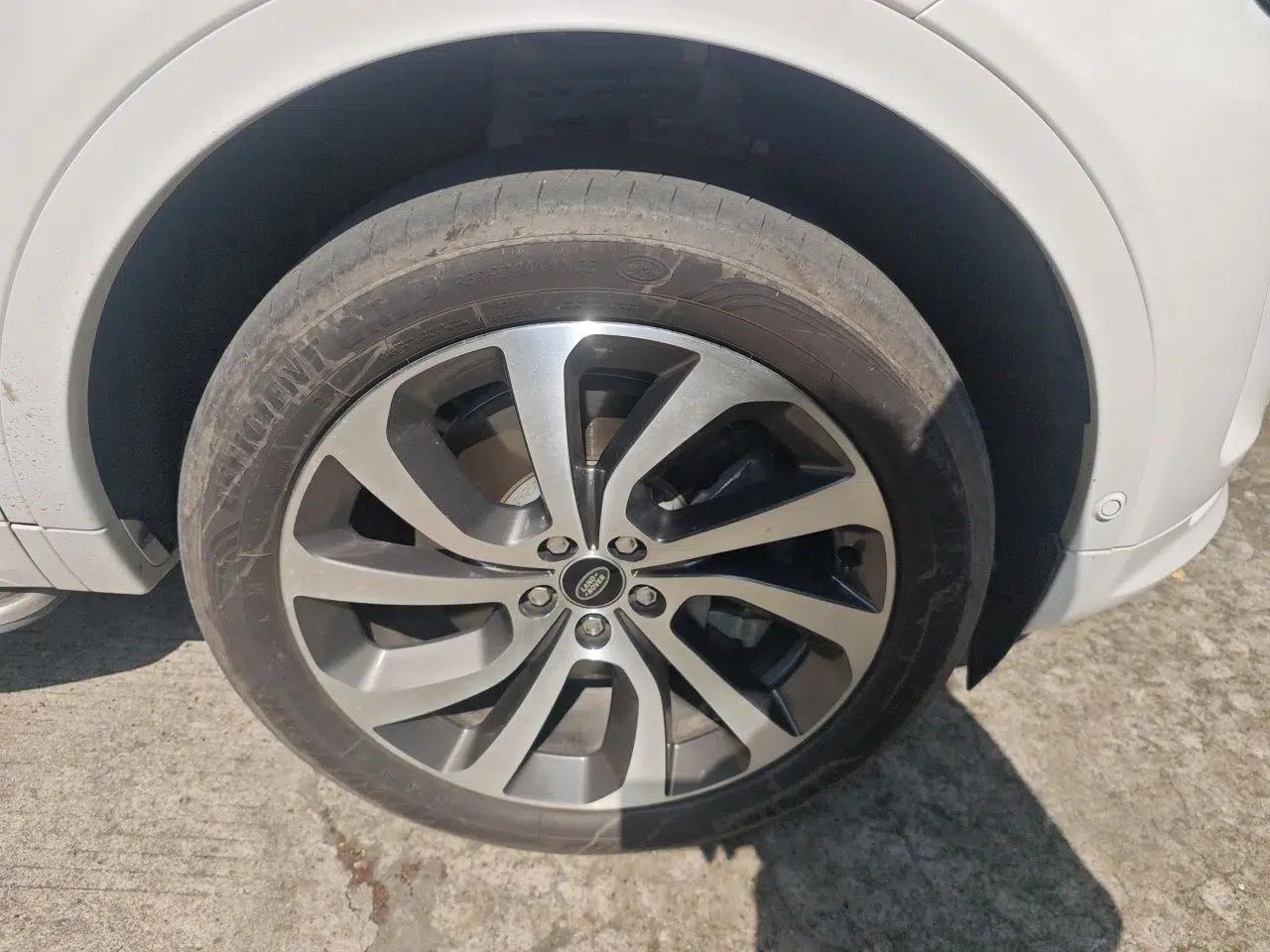 Land Rover Discovery Sport New Energy 2021 P300e Performance Tech Edition — миниатюра 8