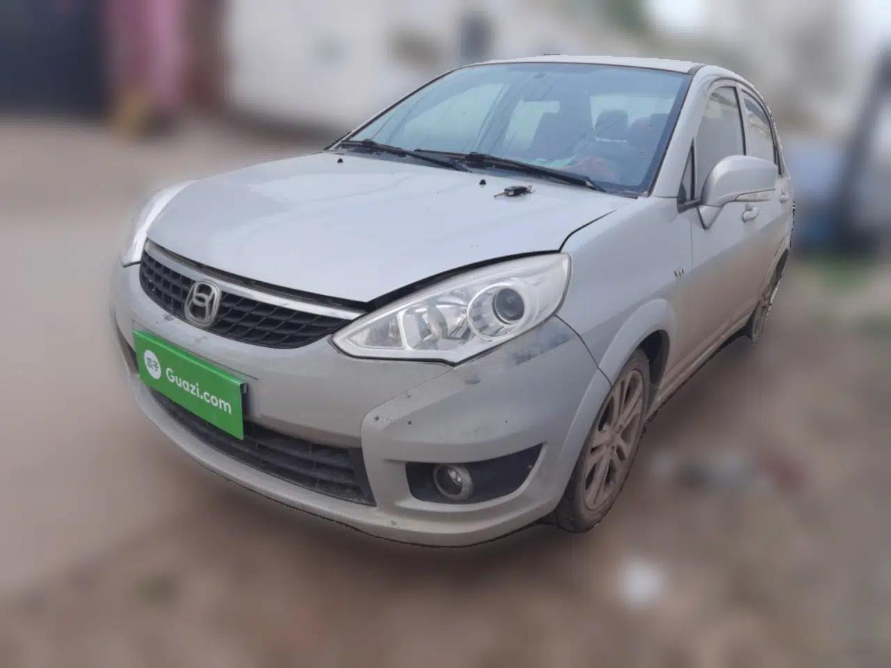 Suzuki Liana A6 2014 Sedan 1.4L Manual Happiness Edition — миниатюра 1