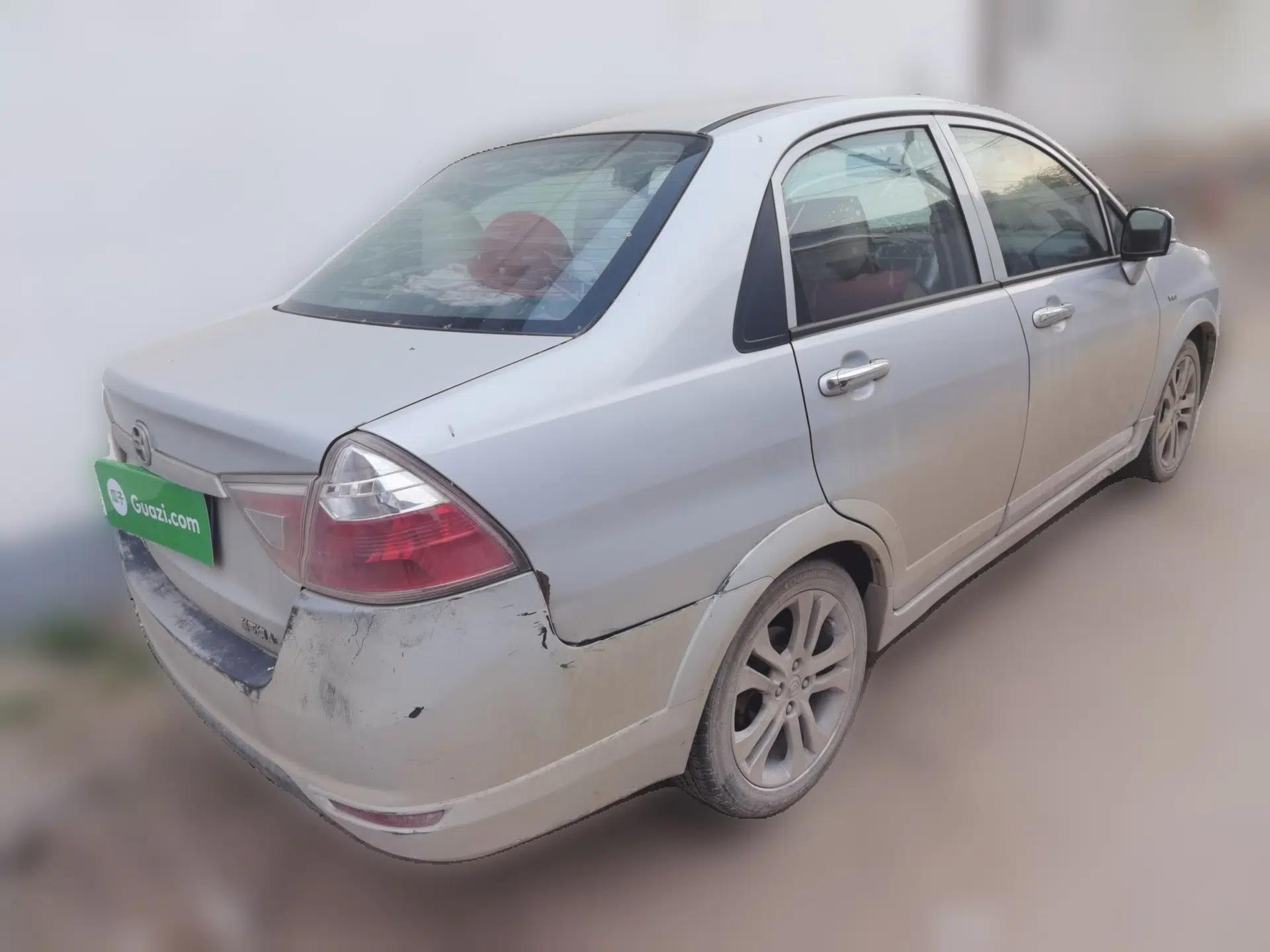 Suzuki Liana A6 2014 Sedan 1.4L Manual Happiness Edition — миниатюра 6