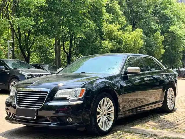 2013 Chrysler 300C Imported Model, 3.6L Premium Edition