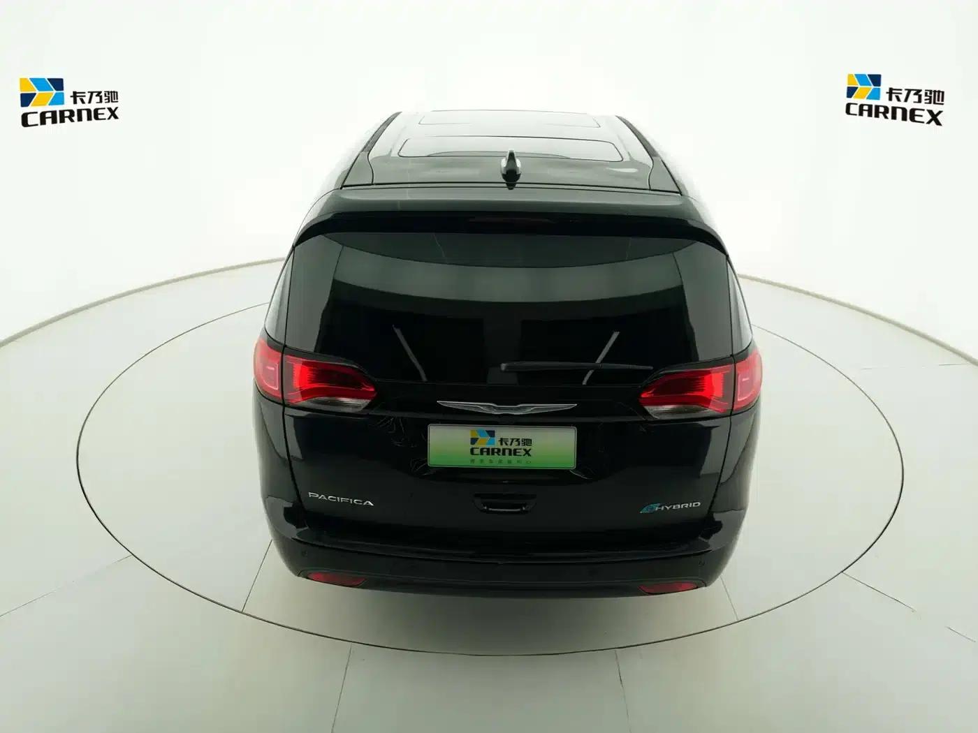 2019 Chrysler Grand Voyager PHEV (Imported) 3.6L Plug-in Hybrid — миниатюра 4