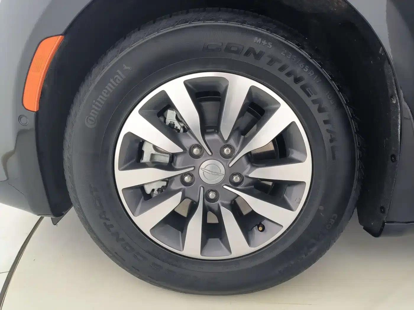2019 Chrysler Grand Voyager PHEV (Imported) 3.6L Plug-in Hybrid — миниатюра 7