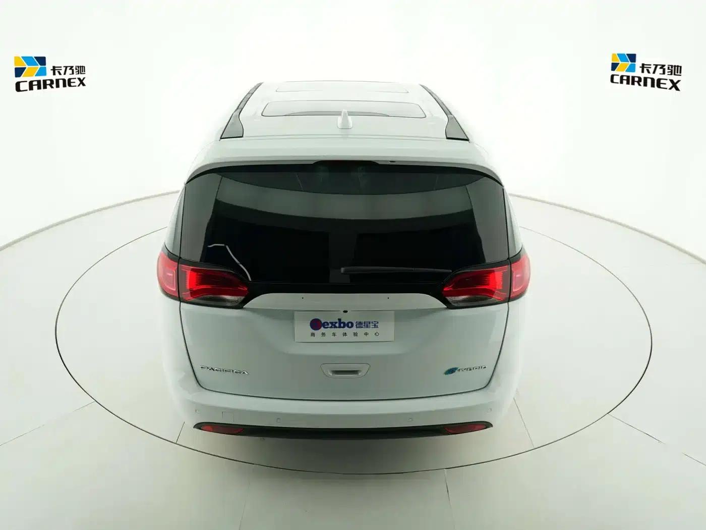 2019 Chrysler Grand Voyager PHEV (Imported) 3.6L Plug-in Hybrid — миниатюра 5