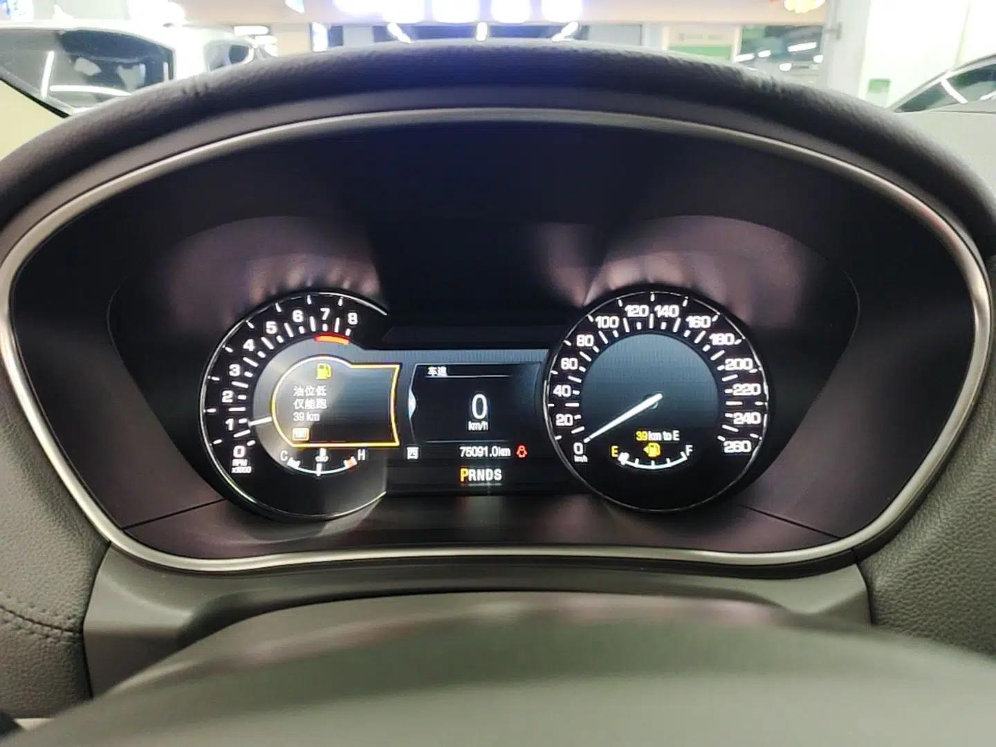 Lincoln MKX 2017 2.0T Two-Wheel Drive Deluxe Edition — миниатюра 15