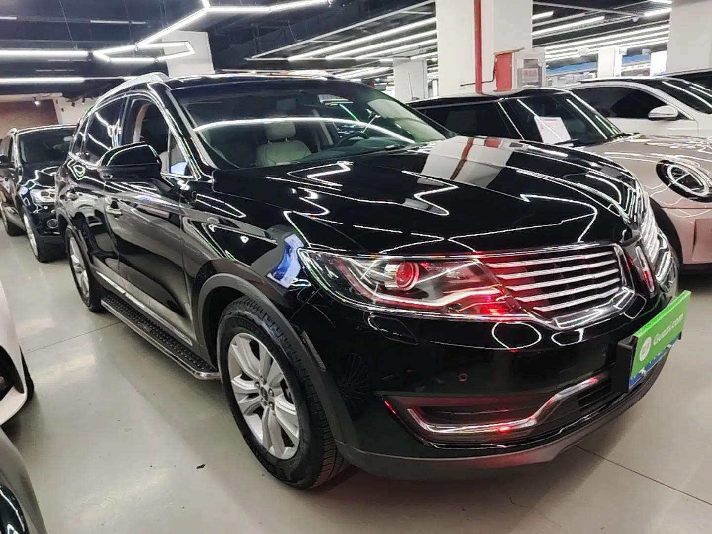 Lincoln MKX 2017 2.0T Two-Wheel Drive Deluxe Edition — миниатюра 3