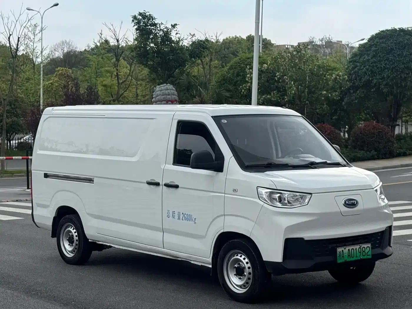 2023 Yangtze Finless Porpoise Comfort Edition with CALB 38.64kWh Lithium Battery — миниатюра 3