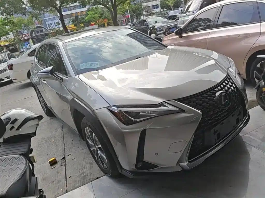 Lexus UX PHEV 2020 300e Pure Enjoy Edition — миниатюра 4