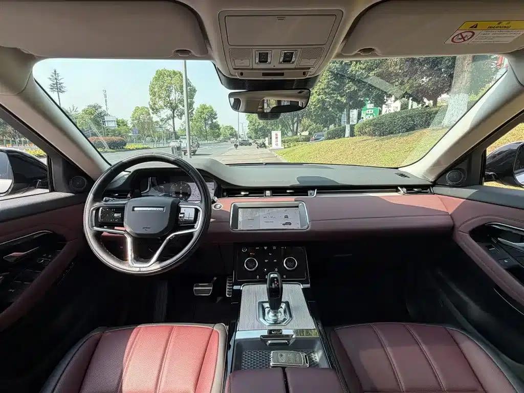 Range Rover Evoque Hybrid 2023 Model: Evoque L P300e Plug-in Electric Hybrid — миниатюра 11