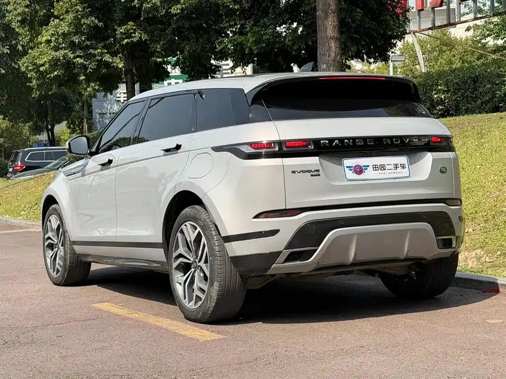 Range Rover Evoque Hybrid 2023 Model: Evoque L P300e Plug-in Electric Hybrid — миниатюра 4