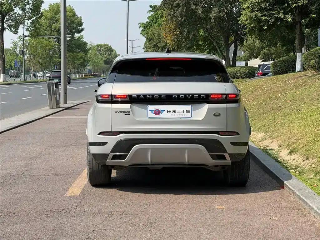 Range Rover Evoque Hybrid 2023 Model: Evoque L P300e Plug-in Electric Hybrid — миниатюра 5