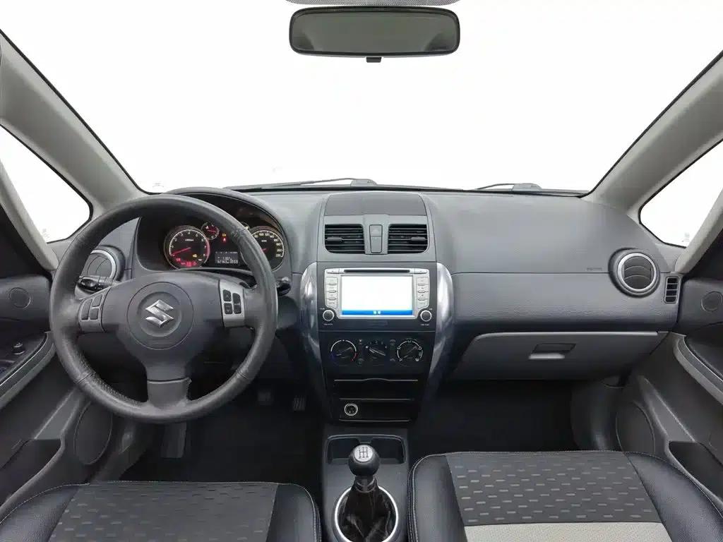 2011 Tianyu SX4 Facelift 1.6L Manual Sport — миниатюра 5