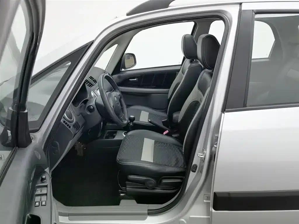 2011 Tianyu SX4 Facelift 1.6L Manual Sport — миниатюра 10