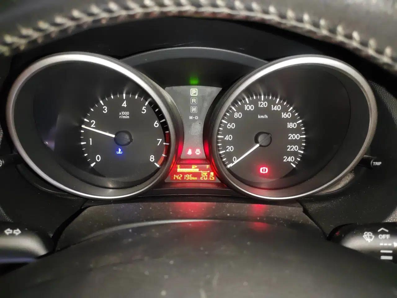 Mazda 5 2013 2.0L Automatic Luxury Edition — миниатюра 12