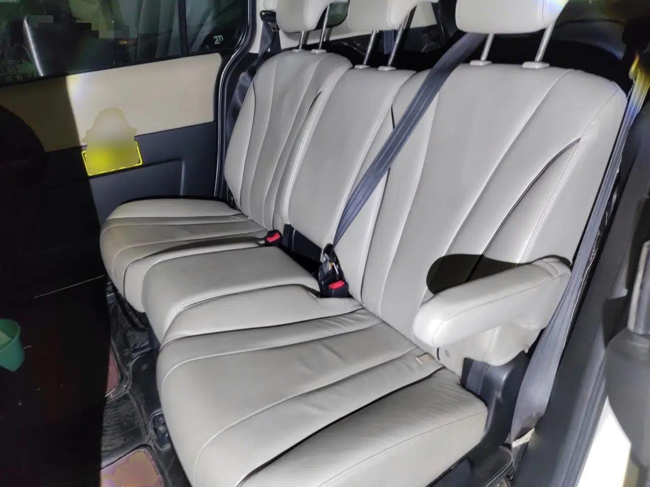 Mazda 5 2013 2.0L Automatic Luxury Edition — миниатюра 18