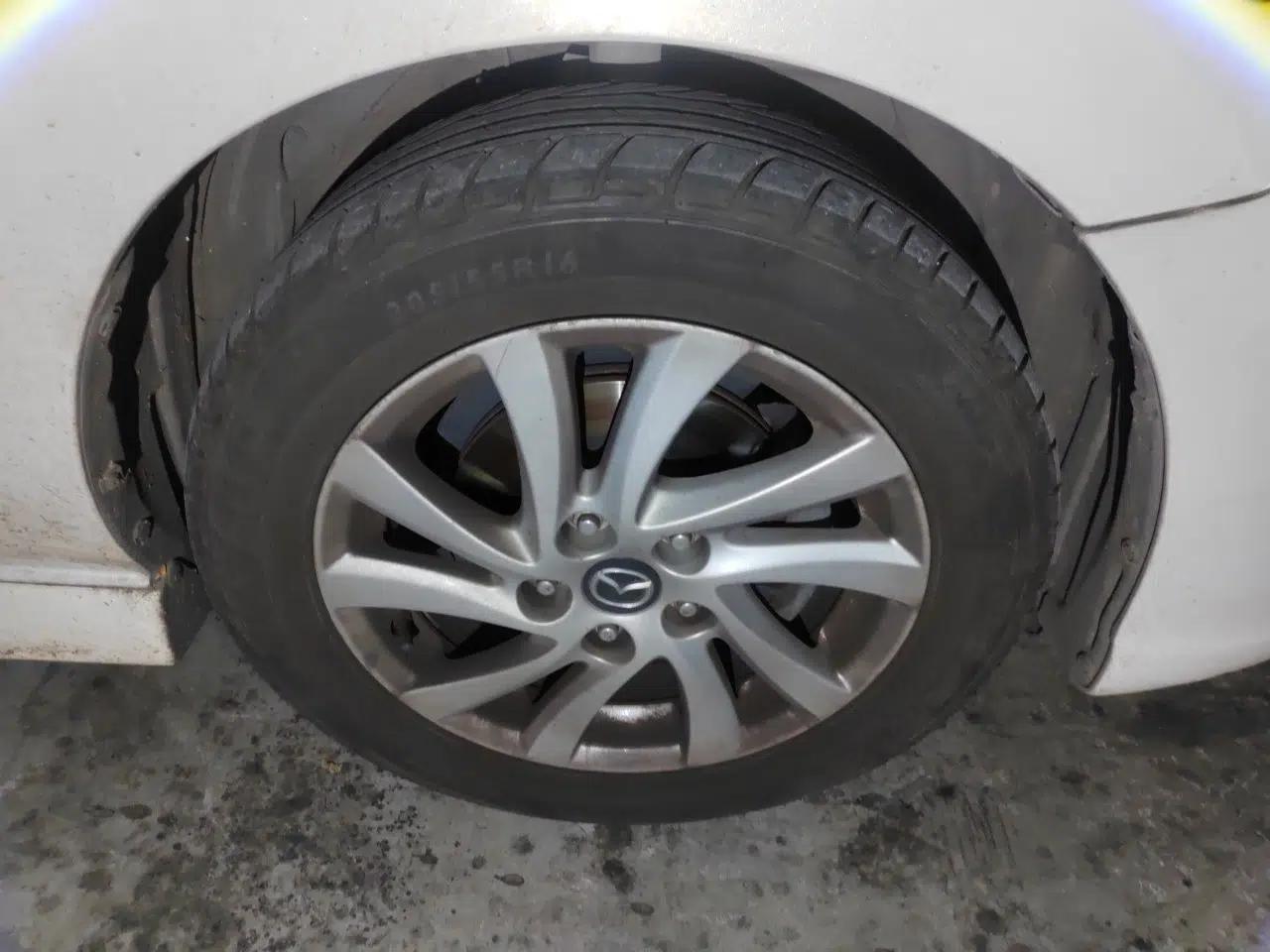Mazda 5 2013 2.0L Automatic Luxury Edition — миниатюра 8