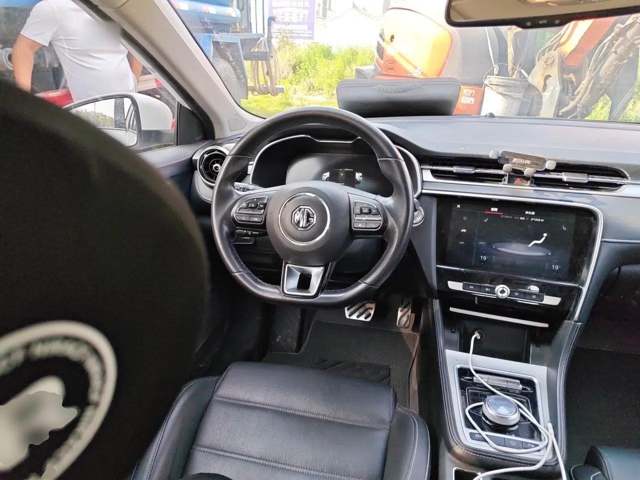 MG 6 New Energy 2018 45T E-DRIVE Intelligent Drive Hybrid PILOT Super Internet Edition — миниатюра 11