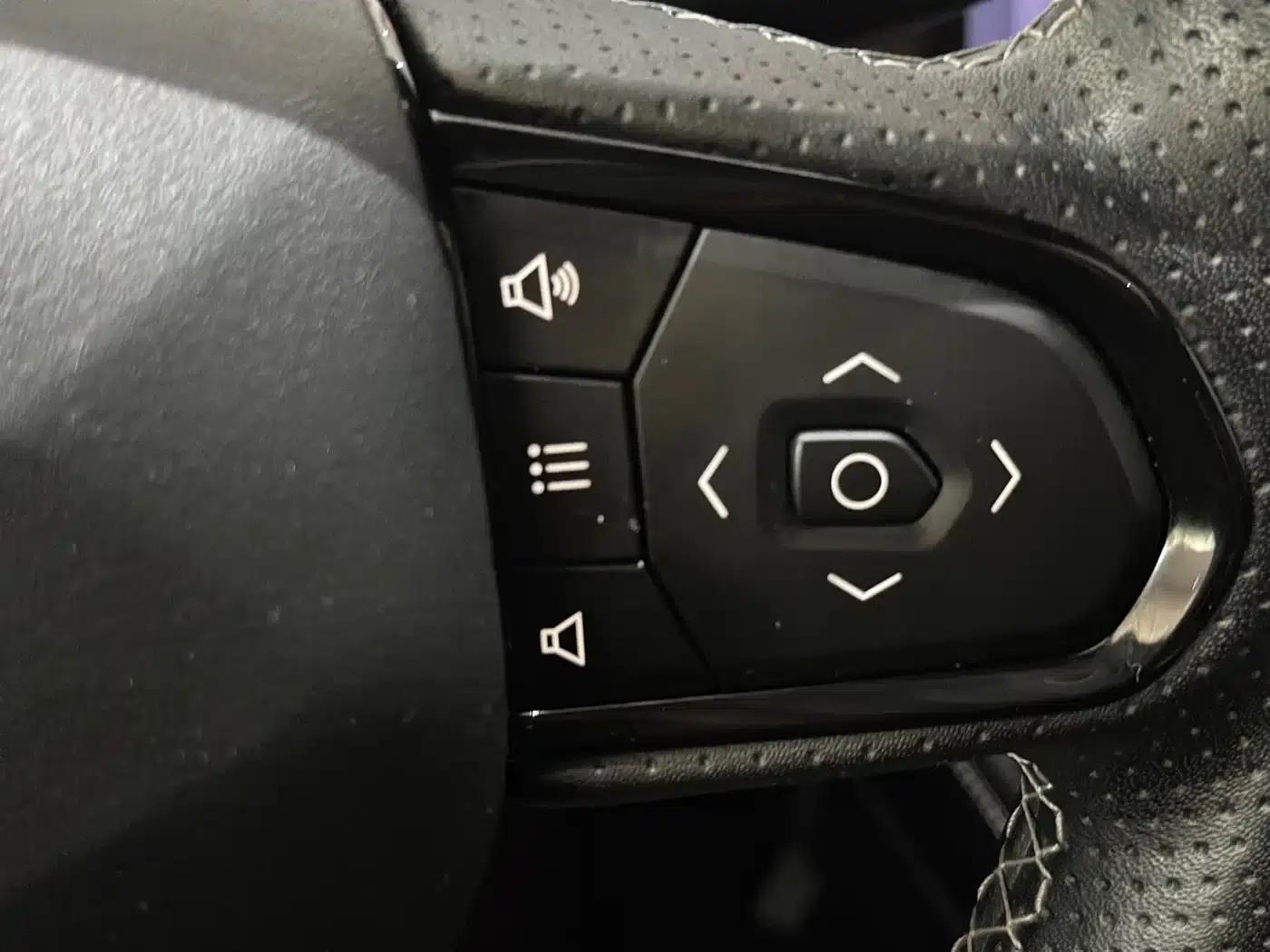 Lynk & Co 01 EM-P 2021 1.5TD PHEV Halo — миниатюра 11