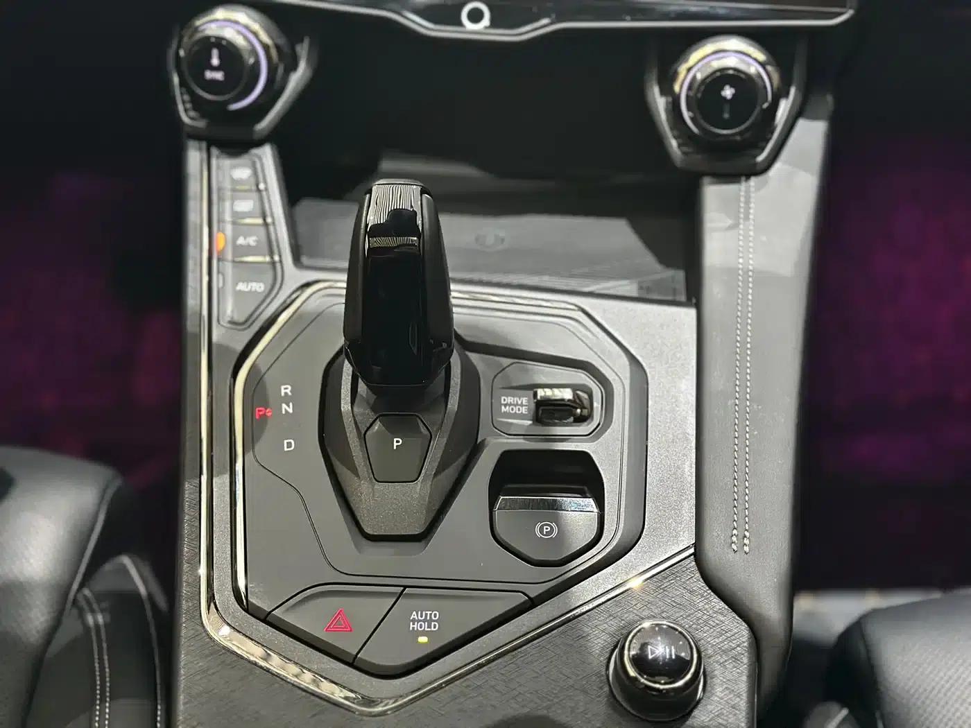 Lynk & Co 01 EM-P 2021 1.5TD PHEV Halo — миниатюра 14