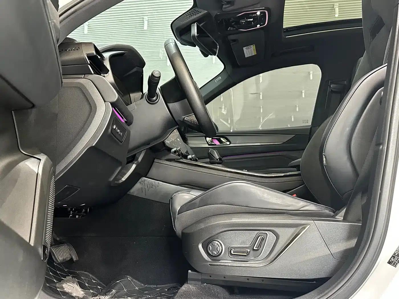Lynk & Co 01 EM-P 2021 1.5TD PHEV Halo — миниатюра 4