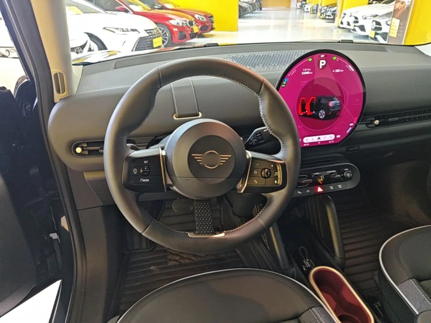 MINI Electric ACEMAN 2024 E Classic Edition — миниатюра 13