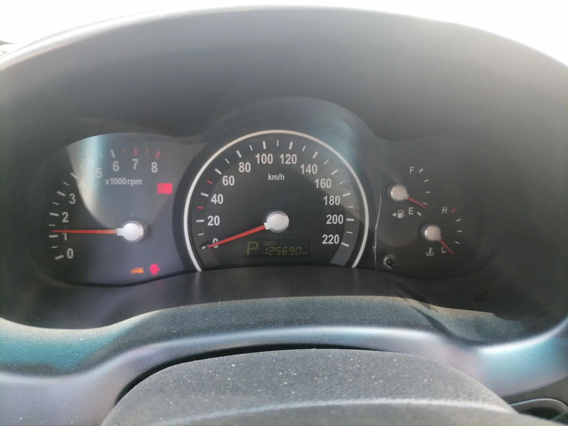 Kia VQ 2011 2.7 Comfort Edition — миниатюра 12