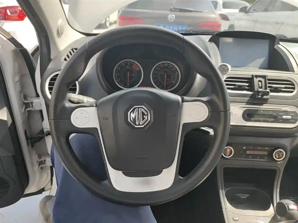 MG3SW 2015 1.5L AMT Elite — миниатюра 11
