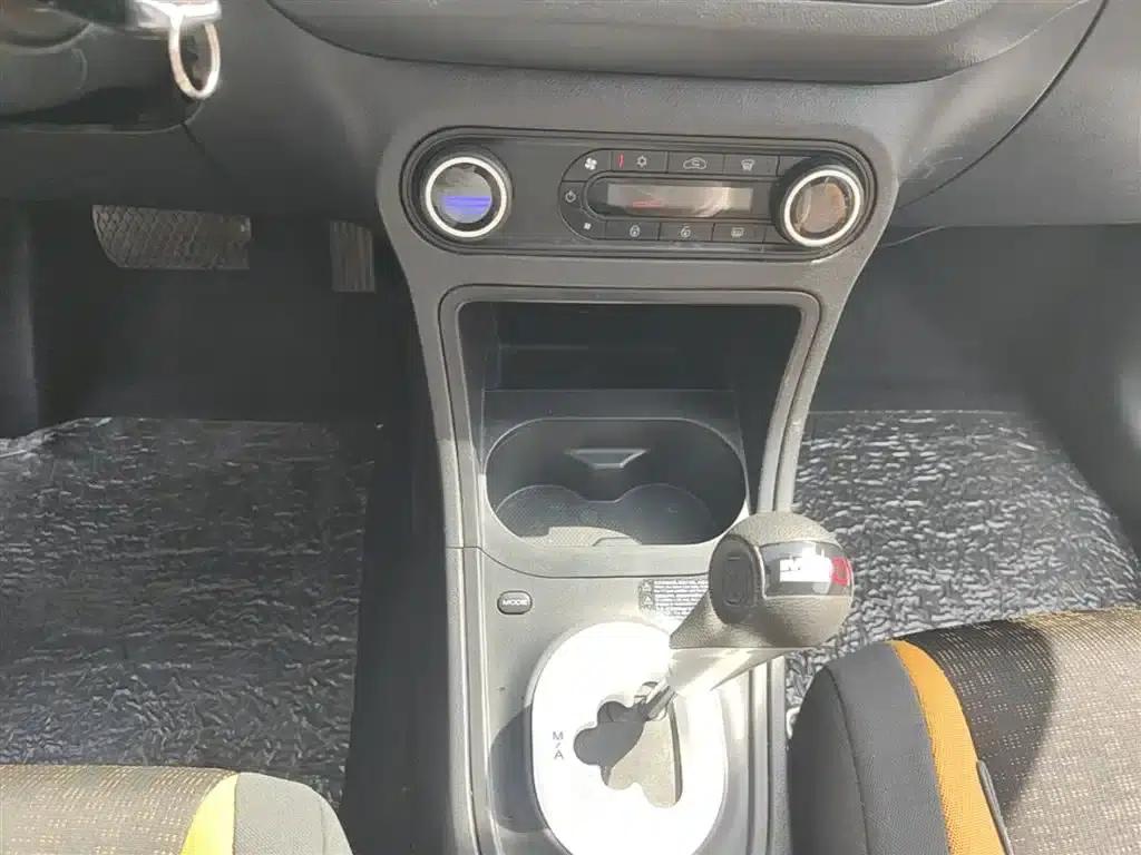 MG3SW 2015 1.5L AMT Elite — миниатюра 14