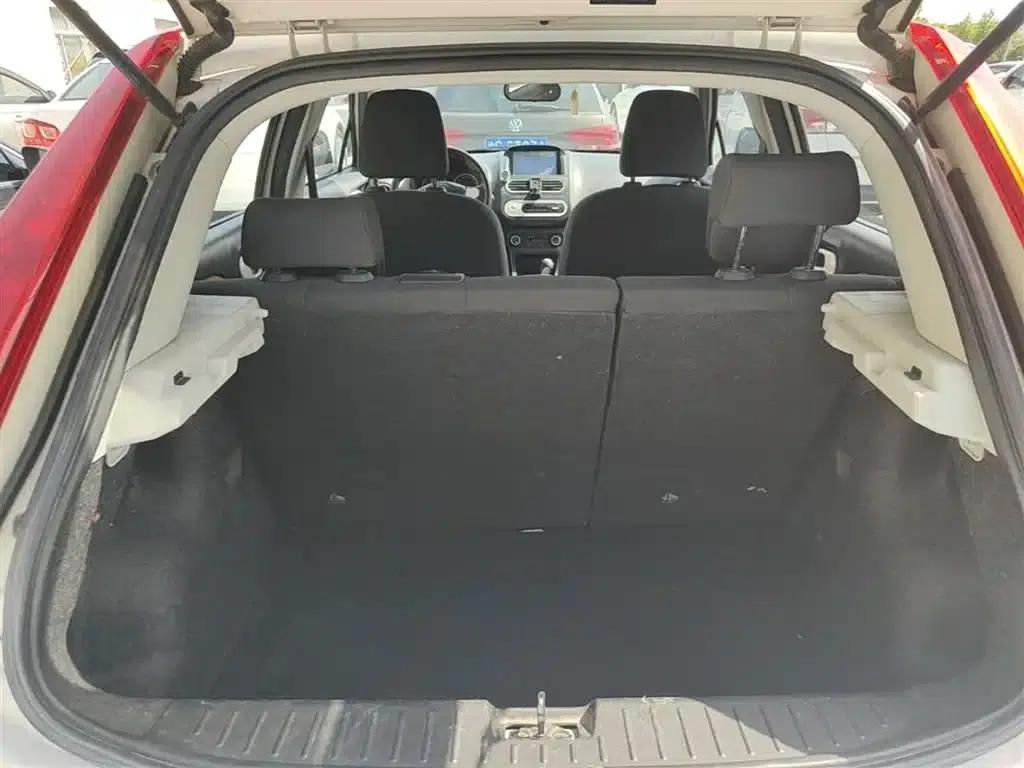 MG3SW 2015 1.5L AMT Elite — миниатюра 19