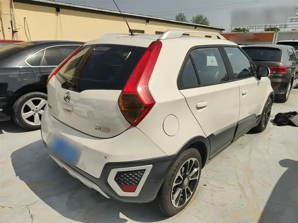 MG3SW 2015 1.5L AMT Elite — миниатюра 7