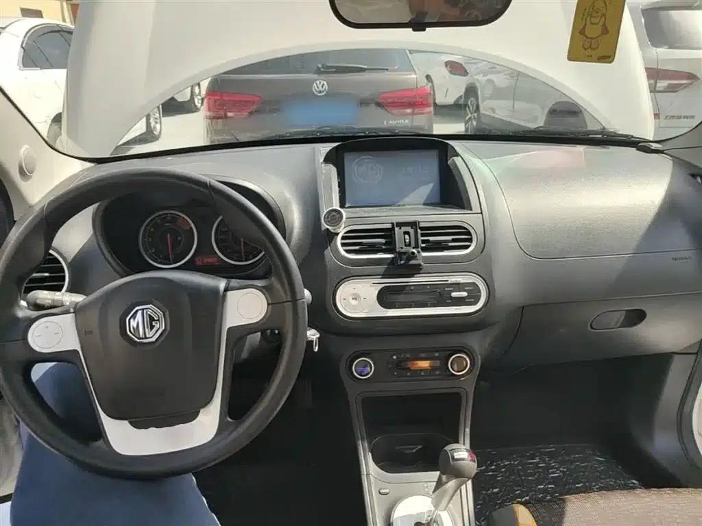 MG3SW 2015 1.5L AMT Elite — миниатюра 10