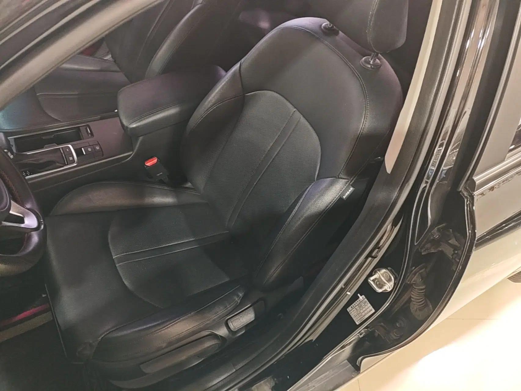 Kia K5 New Energy 2018 2.0L Smart Enjoyment Version — миниатюра 17