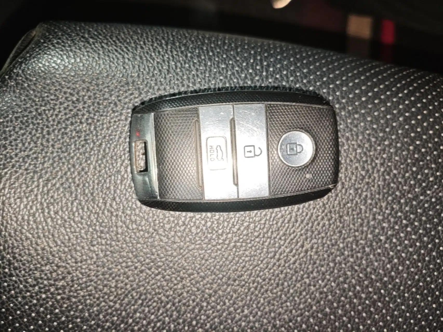 Kia K5 New Energy 2018 2.0L Smart Enjoyment Version — миниатюра 22
