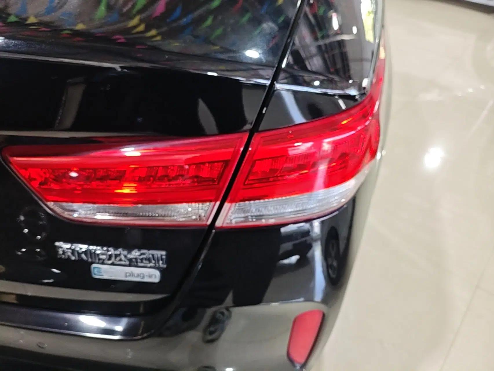 Kia K5 New Energy 2018 2.0L Smart Enjoyment Version — миниатюра 8