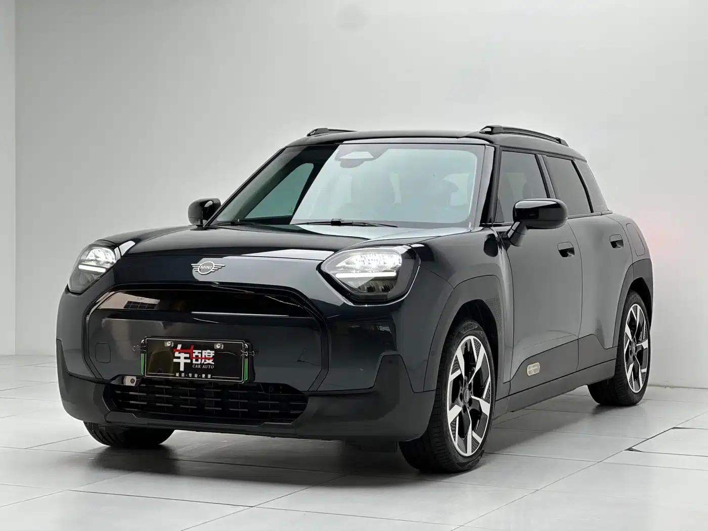 2024 Electric MINI Aceman E Classic — миниатюра 1