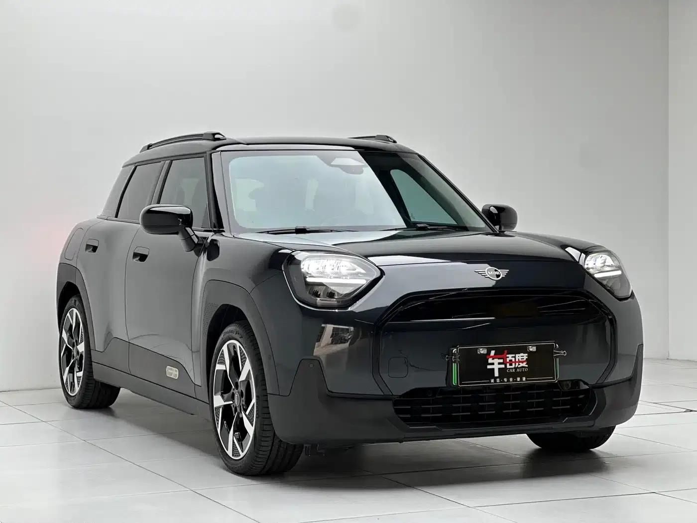 2024 Electric MINI Aceman E Classic — миниатюра 3
