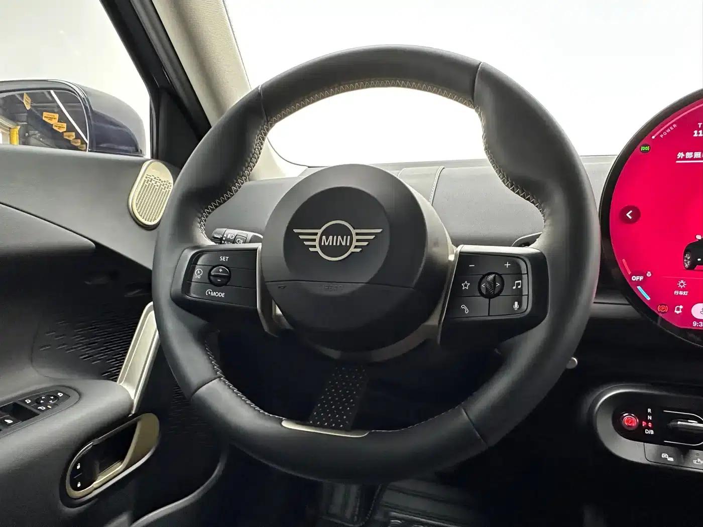 2024 Electric MINI Aceman E Classic — миниатюра 10