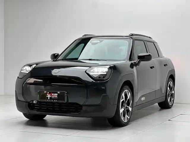 2024 Electric MINI Aceman E Classic