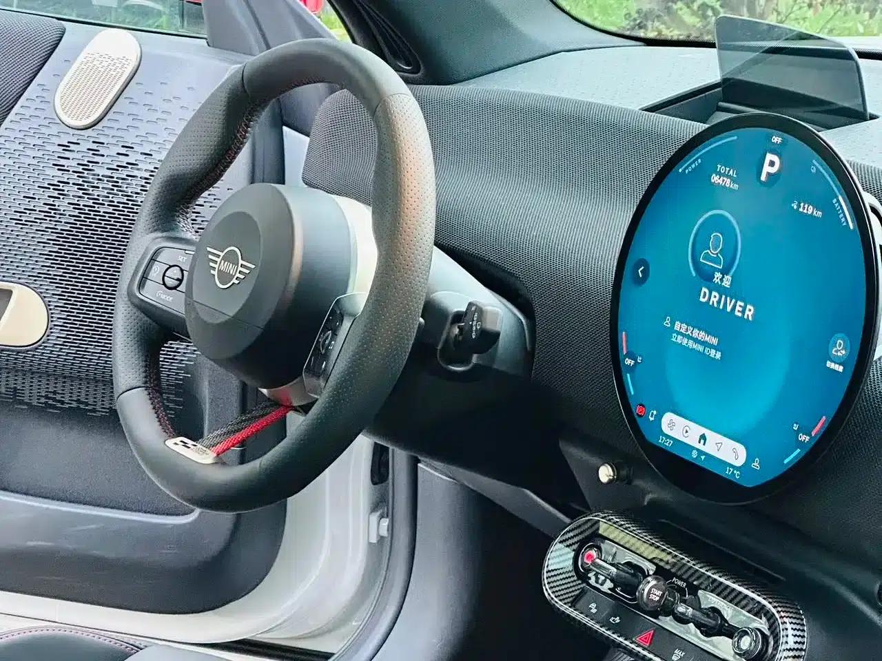 2025 JOHN COOPER WORKS Electric MINI JCW — миниатюра 12