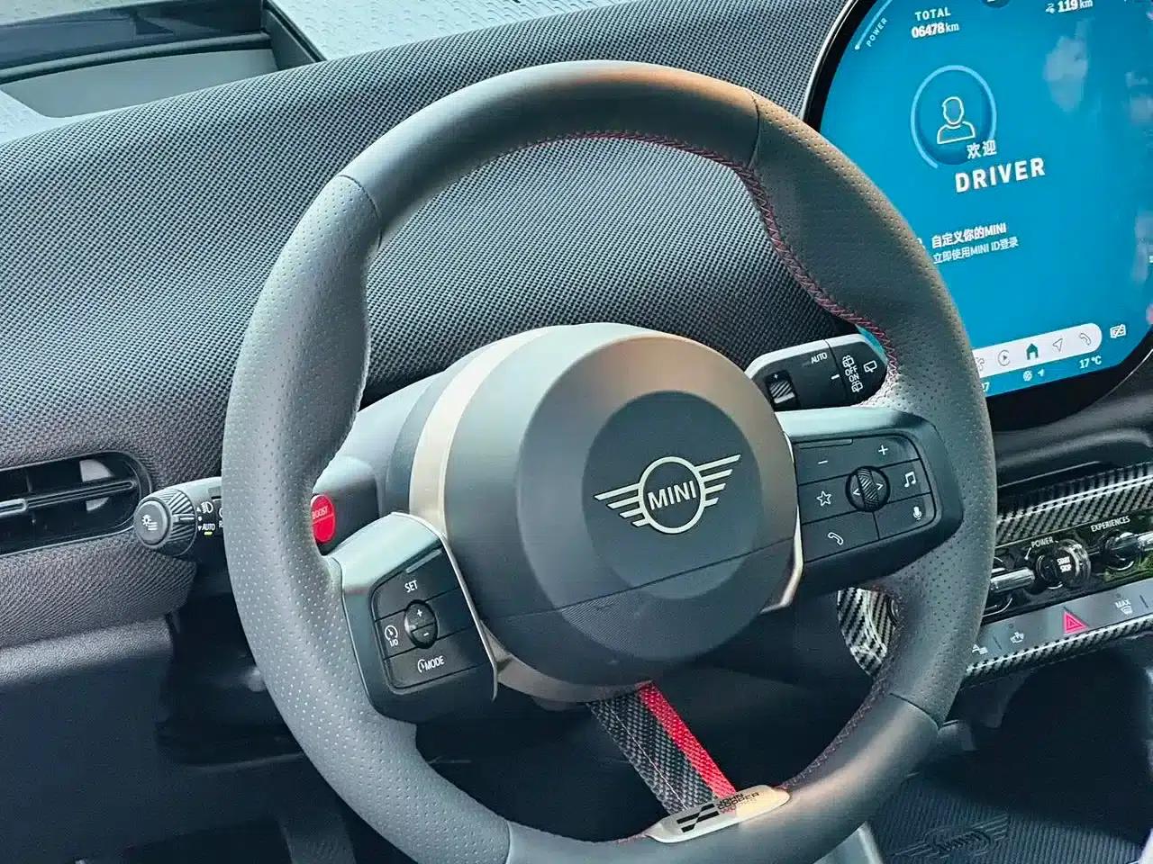 2025 JOHN COOPER WORKS Electric MINI JCW — миниатюра 10