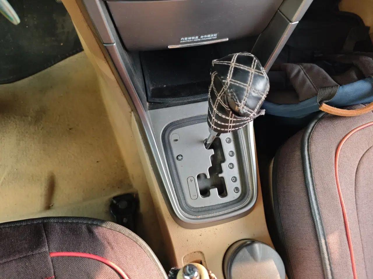 Chery Tiggo 2012 Elite Edition 1.6L CVT Comfort DVVT Model — миниатюра 15