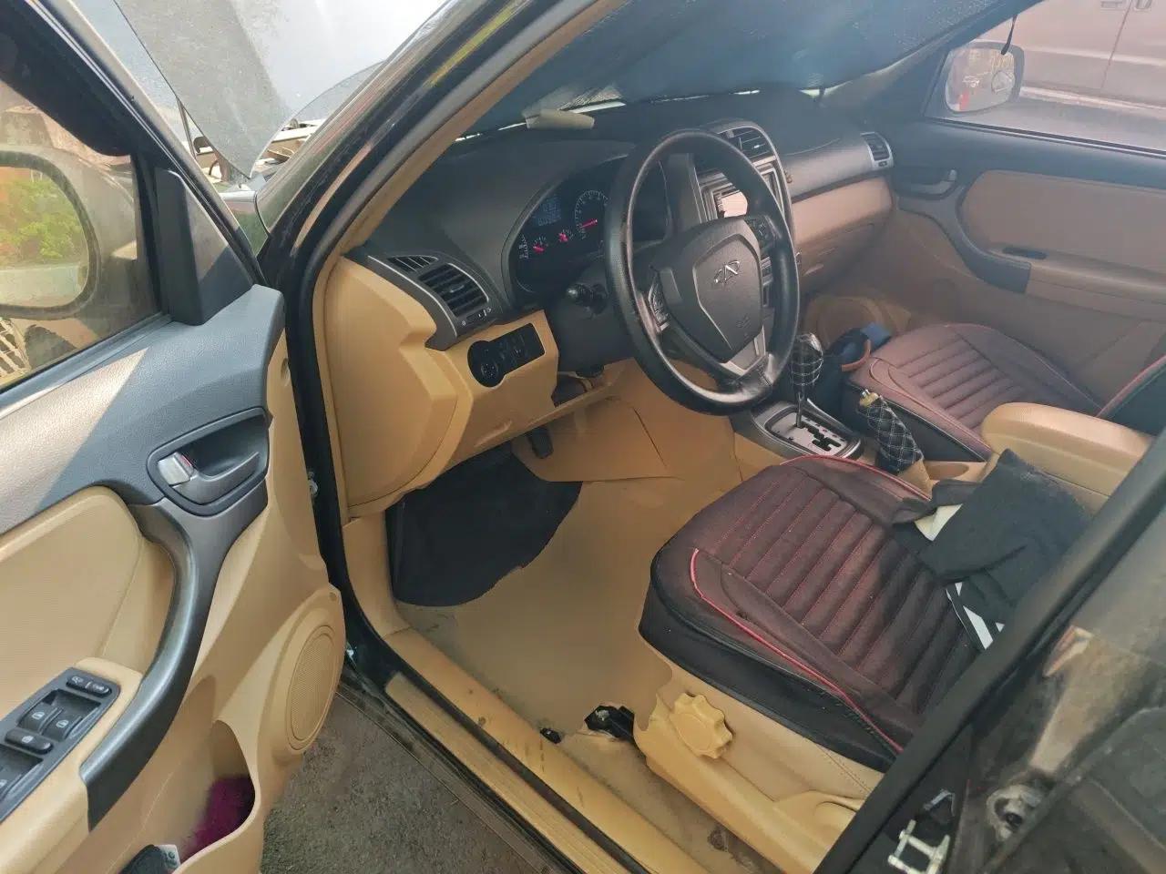 Chery Tiggo 2012 Elite Edition 1.6L CVT Comfort DVVT Model — миниатюра 17