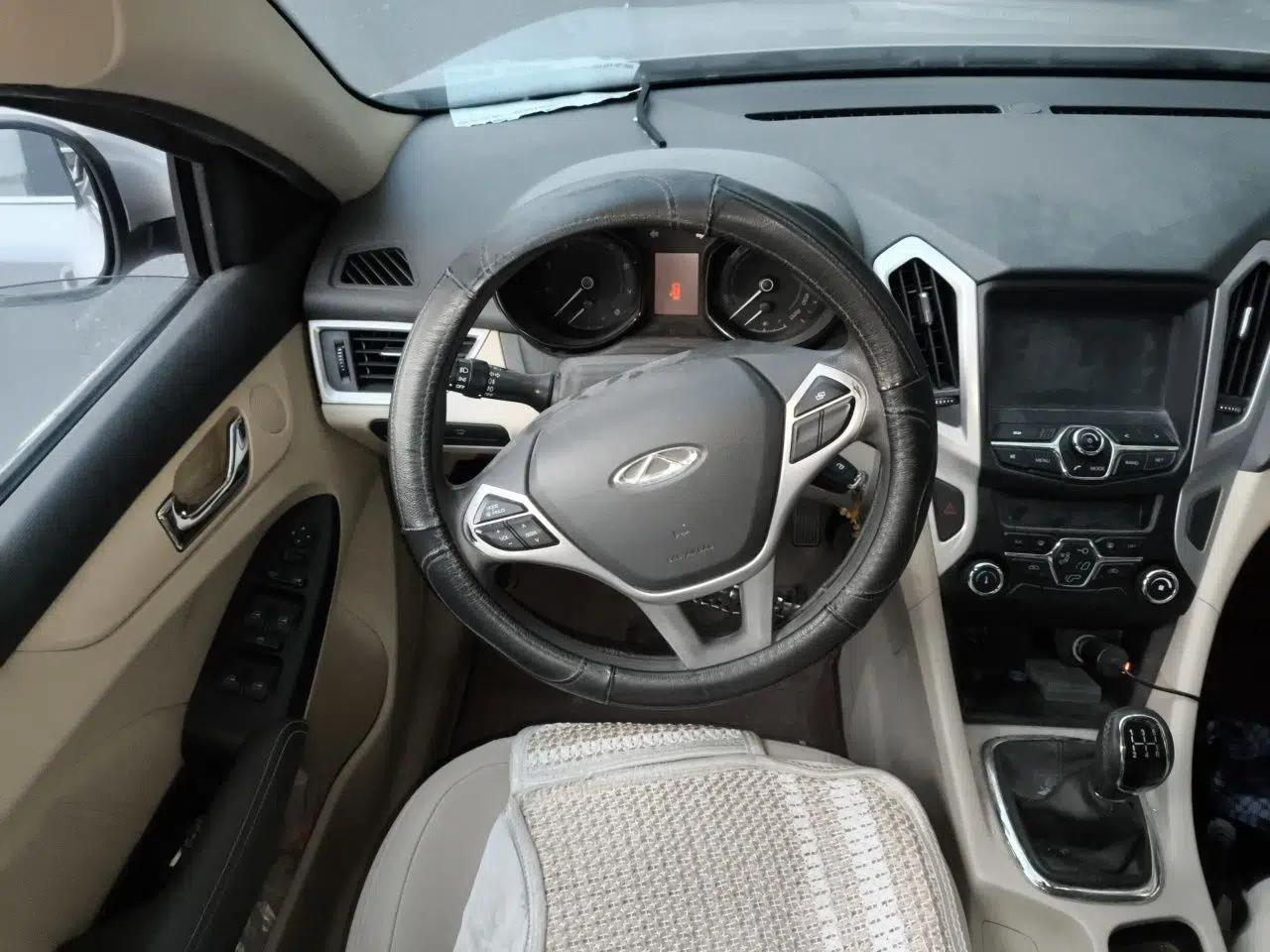 Chery Arrizo 7 2013 1.6L Manual Zhi Ling Edition — миниатюра 11