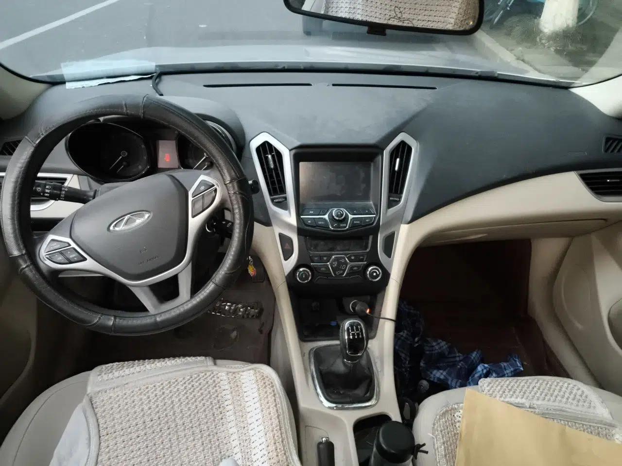 Chery Arrizo 7 2013 1.6L Manual Zhi Ling Edition — миниатюра 10